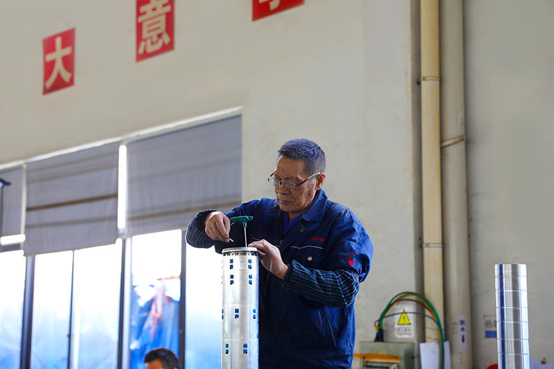 Jiaxing Shengbang Meicniúla Trealamh Co, Teo.