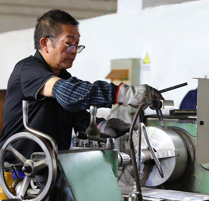 Jiaxing Shengbang Meicniúla Trealamh Co, Teo.